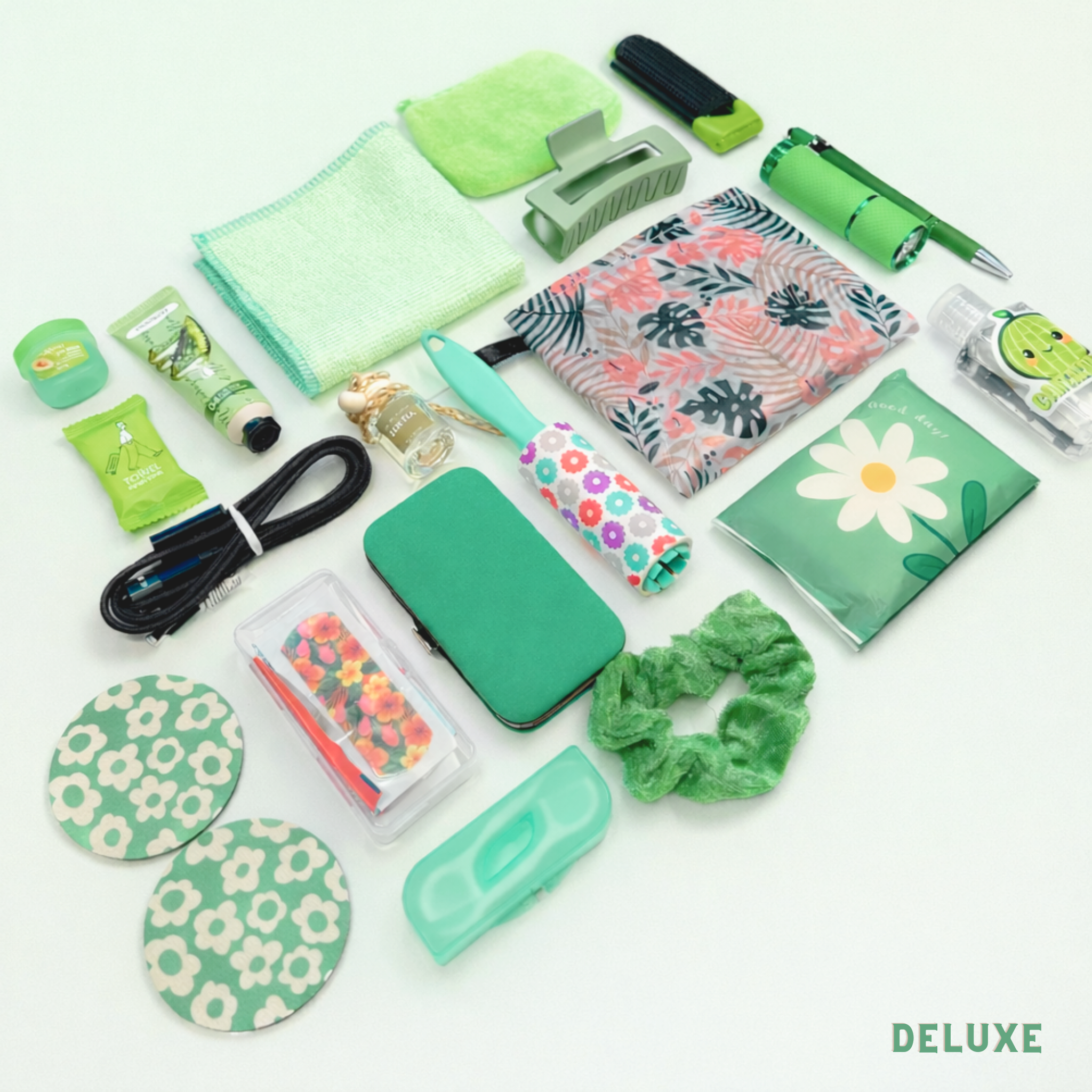 The Car Essentials Kit - Green
