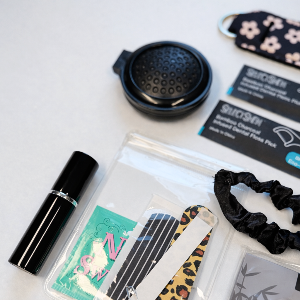 The Purse Essentials Kit - Black