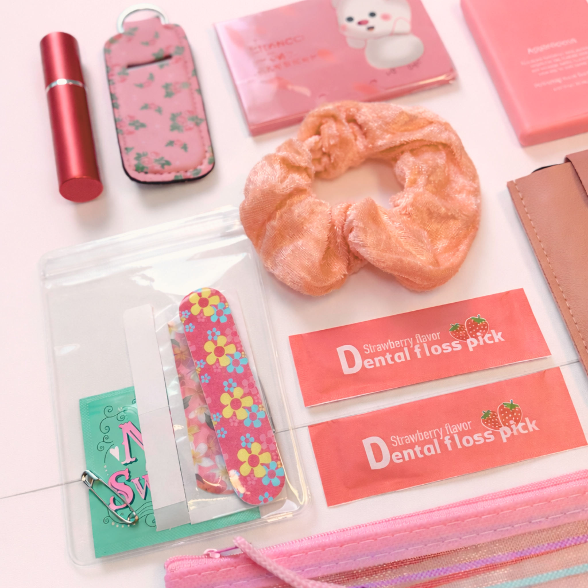 The Purse Essentials Kit - Pink