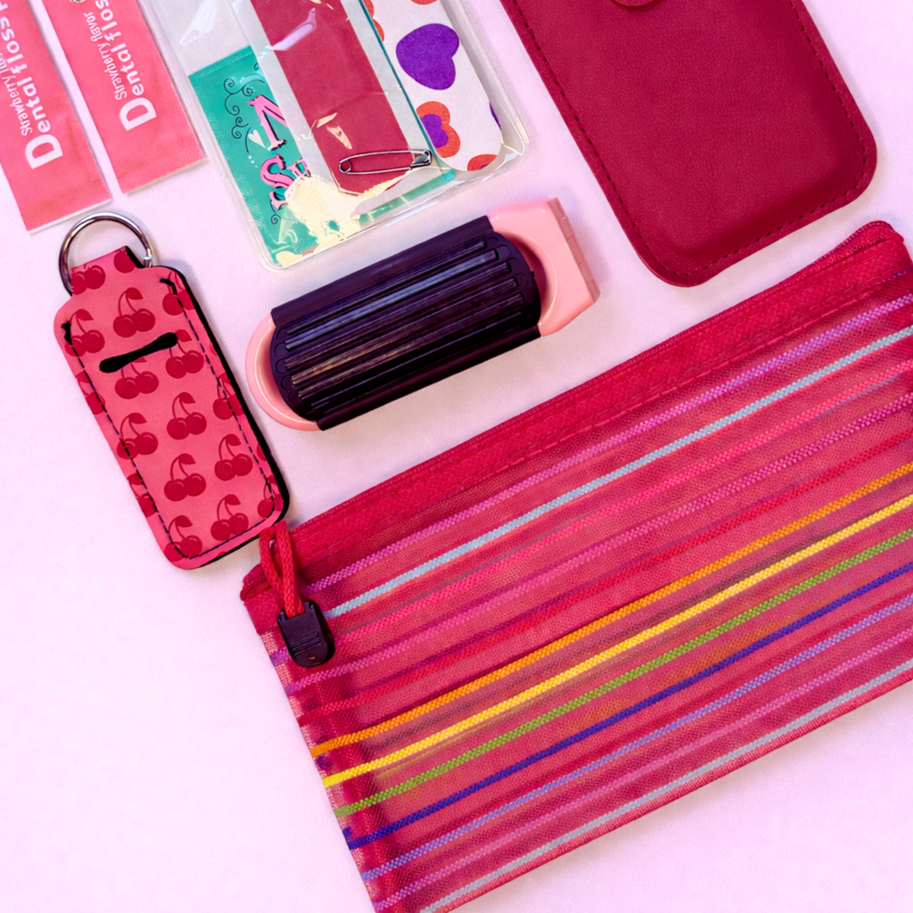 The Purse Essentials Kit - Red